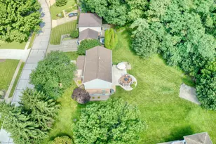 2064 Periwinkle Ct, Crescent Springs, KY 41017 - Photo 14