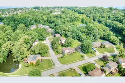 2064 Periwinkle Court, Crescent Springs, KY 41017 - Photo 12