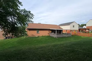 6527 Tall Oaks Dr, Florence, KY 41042 - Photo 2