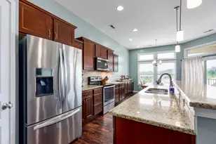 7423 Devonshire Dr, Alexandria, KY 41001 - Photo 2