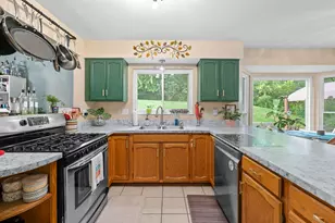 2072 Periwinkle Ct, Crescent Springs, KY 41017 - Photo 10