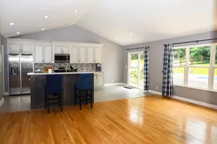 11562 Bunker Hill Ct, Independence, KY 41051 - Photo 2