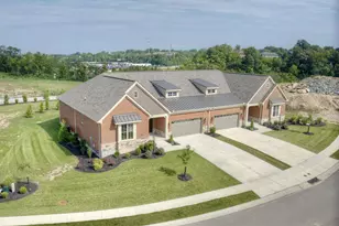 786 Fairbanks Ln, Southgate, KY 41071 - Photo 2