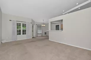 7041 Glen Kerry Ct, Florence, KY 41042 - Photo 4