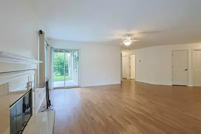 2118 Castlebar Court #104, Crescent Springs, KY 41017 - Photo 6