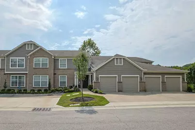 2118 Castlebar Court #104, Crescent Springs, KY 41017 - Photo 1