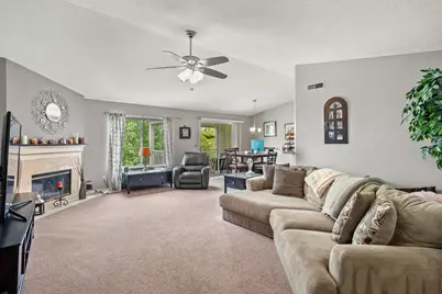 301 Spyglass Court #302, Wilder, KY 41076 - Photo 2