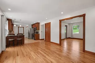 156 Burgess Ln, Florence, KY 41042 - Photo 4