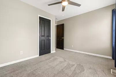 230 W 8th Street, Newport, KY 41071 - Photo 16