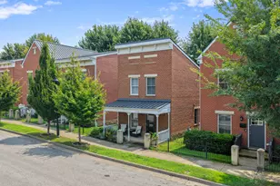 230 W 8th St, Newport, KY 41071 - Photo 1