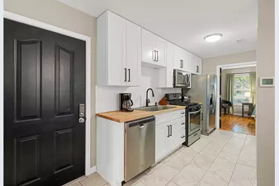 230 W 8th Street, Newport, KY 41071 - Photo 8
