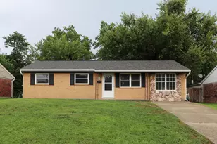 224 St Jude Cir, Florence, KY 41042 - Photo 1