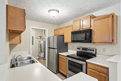 561 Napa Valley Lane #6, Crestview Hills, KY 41017 - Photo 4