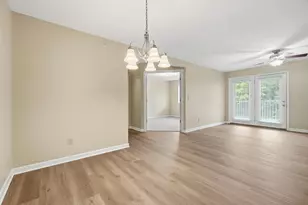 561 Napa Valley Ln, Crestview Hills, KY 41017 - Photo 10