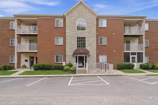 561 Napa Valley Ln, Crestview Hills, KY 41017 - Photo 1