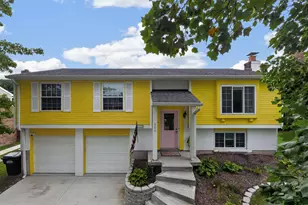 640 Rogers Rd, Villa Hills, KY 41017 - Photo 2
