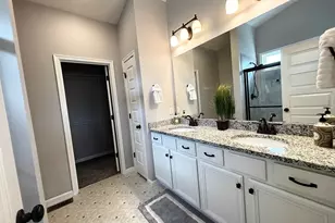 1807 Bramble Ct, Hebron, KY 41048 - Photo 12