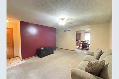 216 Southern Drive, Williamstown, KY 41097 - Photo 2