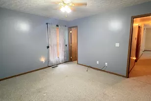 216 Southern Dr, Williamstown, KY 41097 - Photo 10