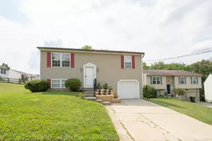 2649 Ridgecrest Ln, Covington, KY 41017 - Photo 2