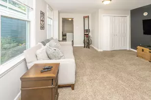 230 W 9th St, Newport, KY 41071 - Photo 16