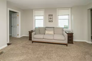 230 W 9th St, Newport, KY 41071 - Photo 12