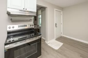 230 W 9th St, Newport, KY 41071 - Photo 10