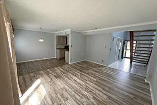 1561 Greens Edge Dr, Florence, KY 41042 - Photo 4