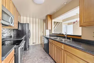 1002 Hackney Ct, Florence, KY 41042 - Photo 4