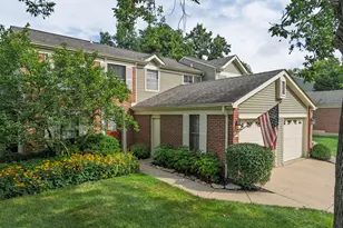 2426 Palmeadow Dr, Crestview Hills, KY 41017 - Photo 2