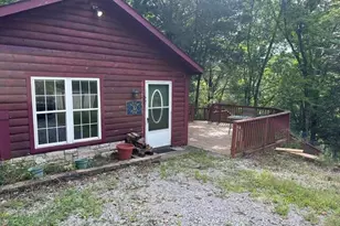 957 Bonar Rd, Falmouth, KY 41040 - Photo 1