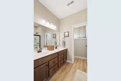 3901 Volterra Lane, Covington, KY 41017 - Photo 24