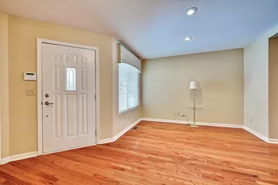 566 Palmer Court, Crestview Hills, KY 41017 - Photo 2