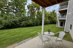 157 Saddlebrook Ln, Florence, KY 41042 - Photo 2