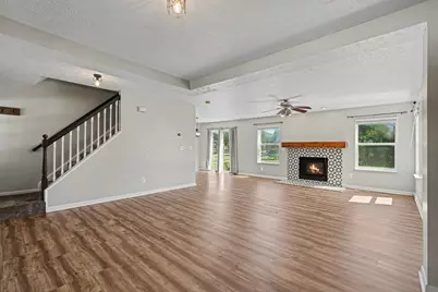 966 Surfridge Drive, Hebron, KY 41048 - Photo 4