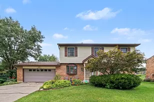 803 Dalewood Dr, Villa Hills, KY 41017 - Photo 2