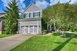 26 W Maple Ave, Fort Mitchell, KY 41011 - Photo 1