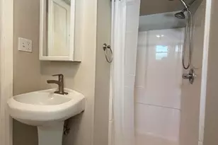 155 E 42nd St, Covington, KY 41015 - Photo 16