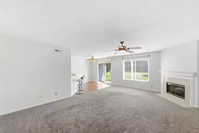 402 Napa Valley #203, Cold Spring, KY 41076 - Photo 2