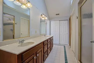 630 Pointe Benton Lane, Covington, KY 41014 - Photo 18