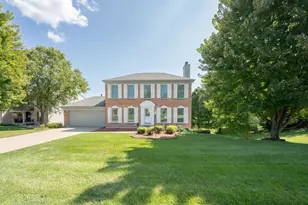 2 Laurel Ridge Dr, Alexandria, KY 41001 - Photo 2