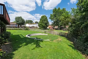 9 Squire Ct, Highland Heights, KY 41076 - Photo 2