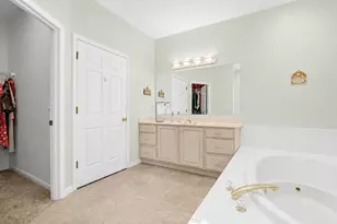 2760 Mansion Pl, Crestview Hills, KY 41017 - Photo 10