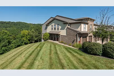 2229 Rolling Hills Drive, Covington, KY 41017 - Photo 2