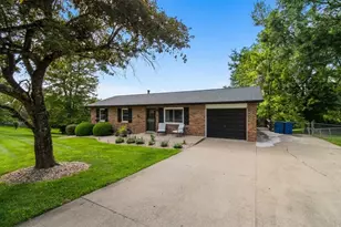 2 Terence Rd, Williamstown, KY 41097 - Photo 2