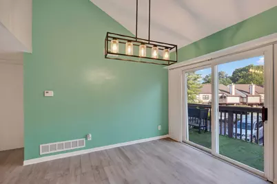 1030 Bellepointe Commons, Bellevue, KY 41073 - Photo 6