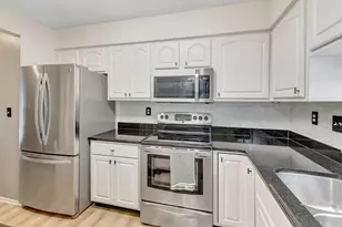 6523 Summerfield Dr, Florence, KY 41042 - Photo 8