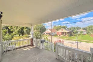 305 E 4th St, Falmouth, KY 41040 - Photo 4