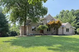 5569 Regal Ridge Dr, Burlington, KY 41005 - Photo 2