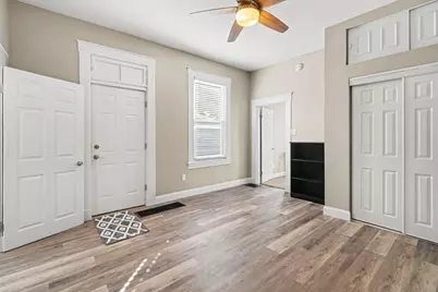 704 W 35th Street W, Covington, KY 41015 - Photo 2